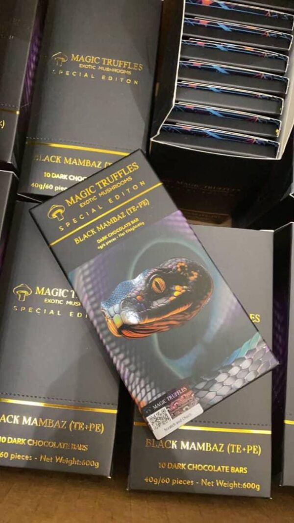 Black Mambaz Dark Chocolate Psilocybin Bar